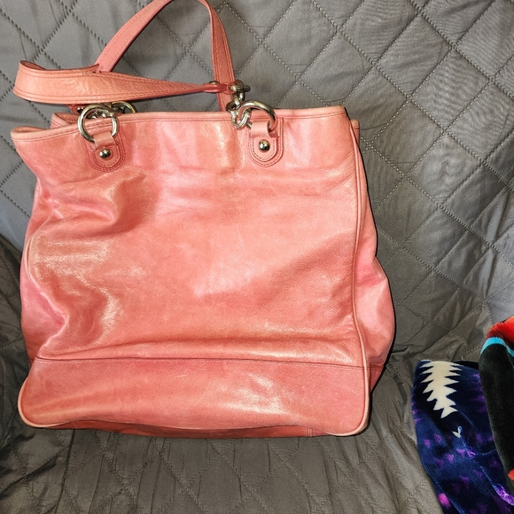 COACH GUC XL POPPY SALMON LEATHER NORTH/SOUTH TOTE BAG - Picture 6 of 14